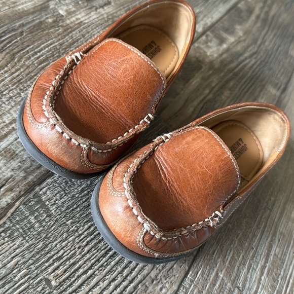 Johnston & Murphy Boy's Locklin Venetian (Toddler/Little Kid), Size 10M - Picture 4 of 8